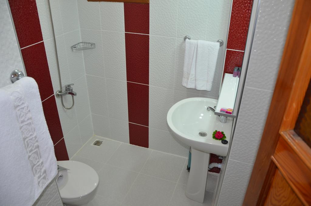 Dilek Hotel Menderes Экстерьер фото